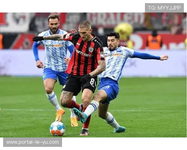 德甲VAR使用报告:误判率下降,但比赛流畅性受损 德甲VAR使用报告:误判率下降,但比赛流畅性受损