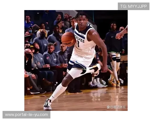 森林狼爱德华兹15分，年轻核心成长助推球队西部崛起